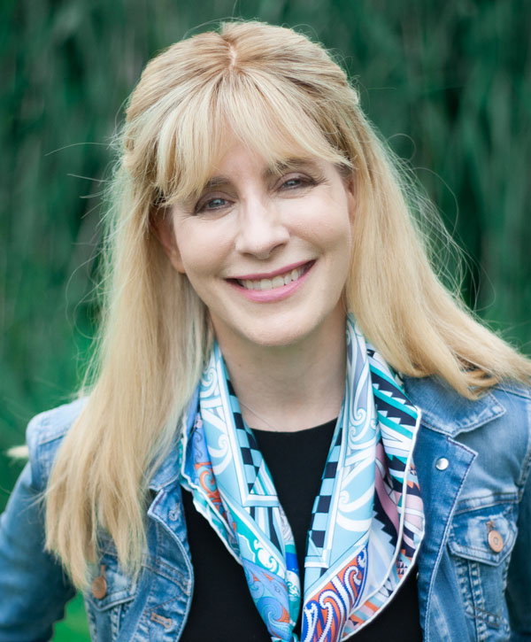 Hamilton Psychotherapist Holly Davis EMDR